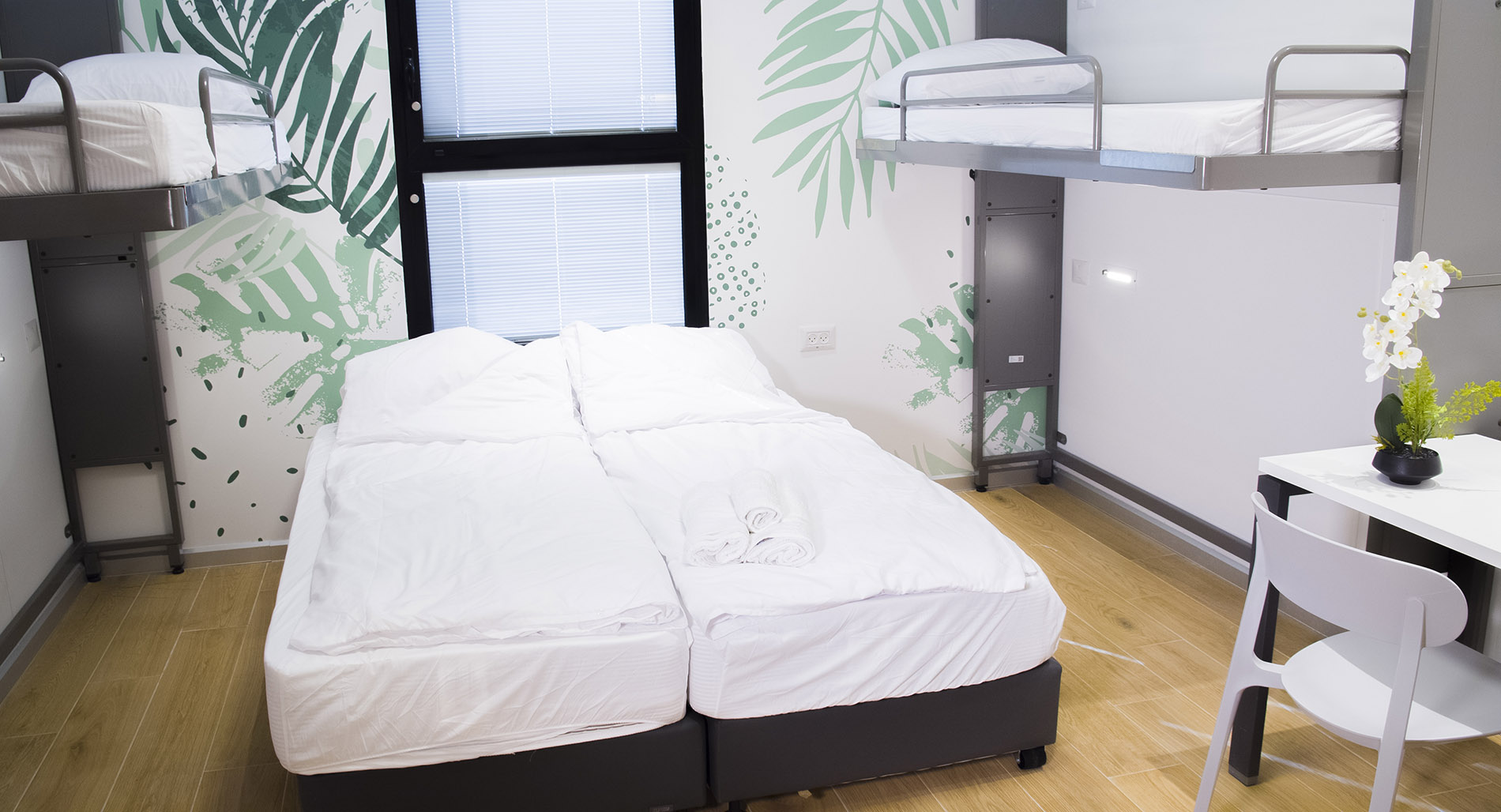 מיטה מחוברת